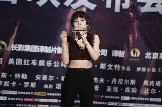 吴莫愁携手好莱坞（吴莫愁携手好莱坞的电影）